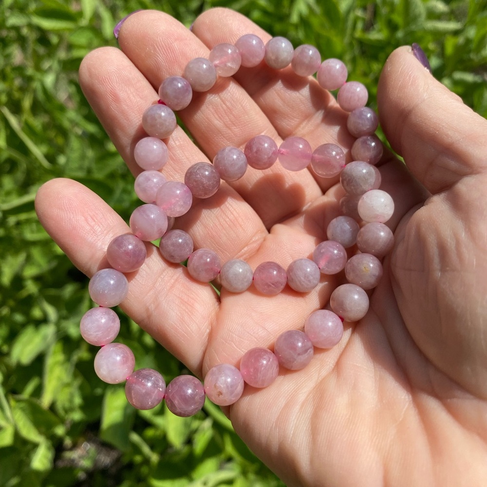 One Beautiful Lavendar Rose Quartz Bracelet - Picture 5 of 5